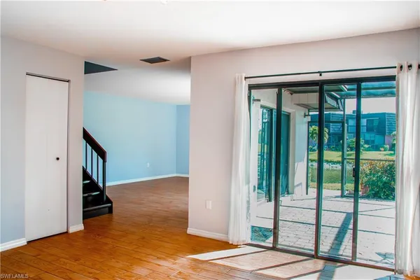 $2,300 | 148 Lake Point Lane, Naples, FL 34112