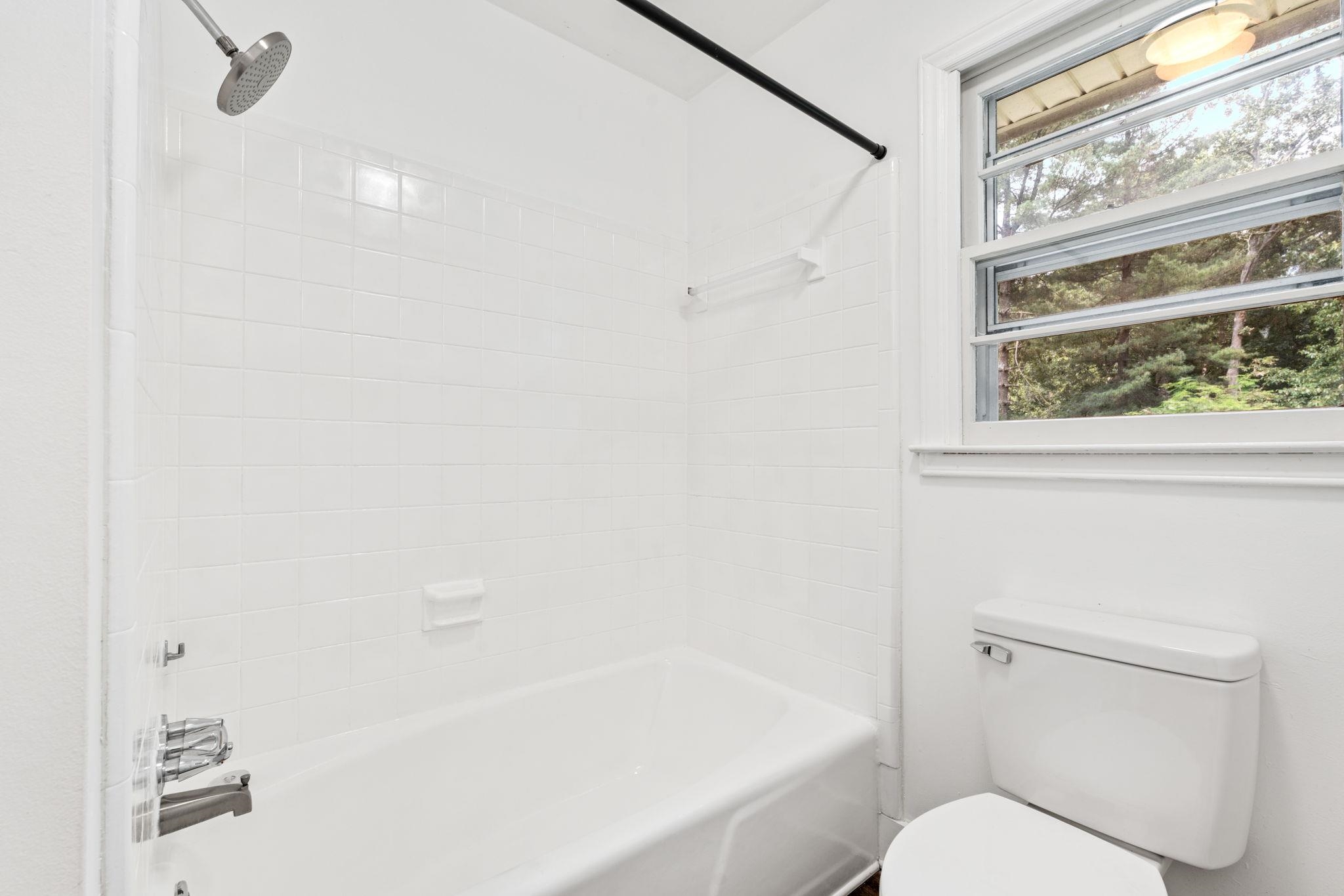 100 Swinton Drive Greenville, SC 29607 - Photo 14 of 26