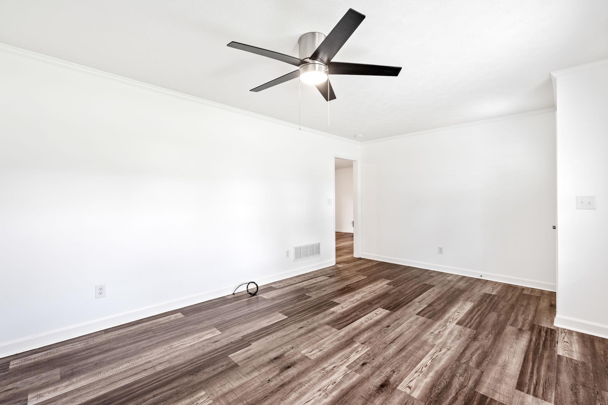 100 Swinton Drive Greenville, SC 29607 - Photo 8 of 26