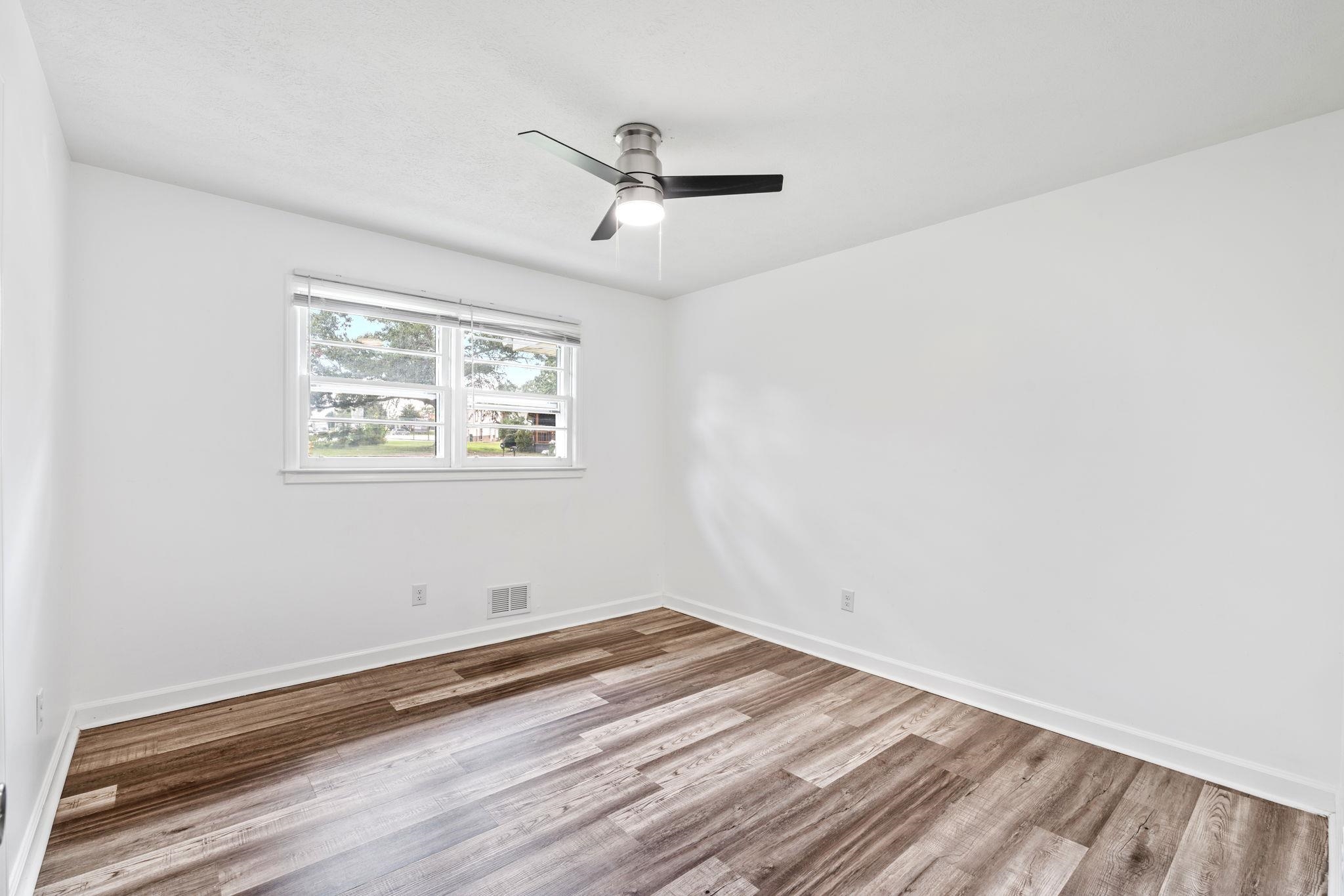 100 Swinton Drive Greenville, SC 29607 - Photo 9 of 26