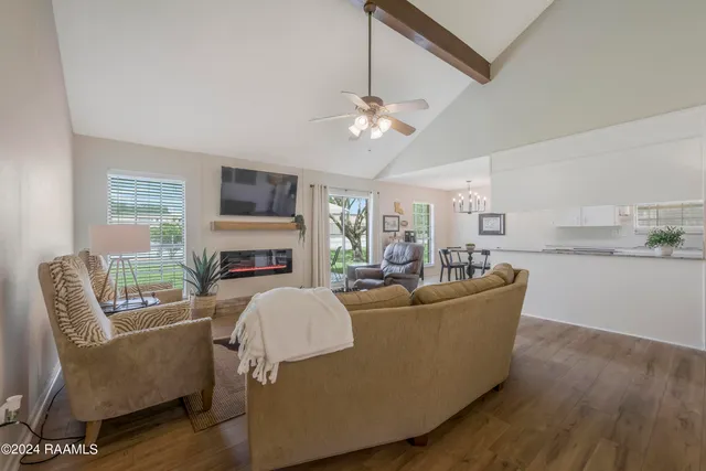 $3,000 | 102 Steeple Chase Drive, Lafayette, LA 70506