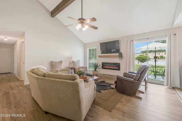 $3,000 | 102 Steeple Chase Drive, Lafayette, LA 70506