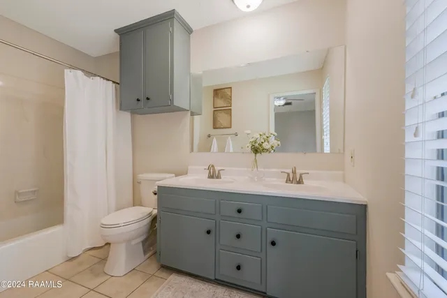 $3,000 | 102 Steeple Chase Drive, Lafayette, LA 70506