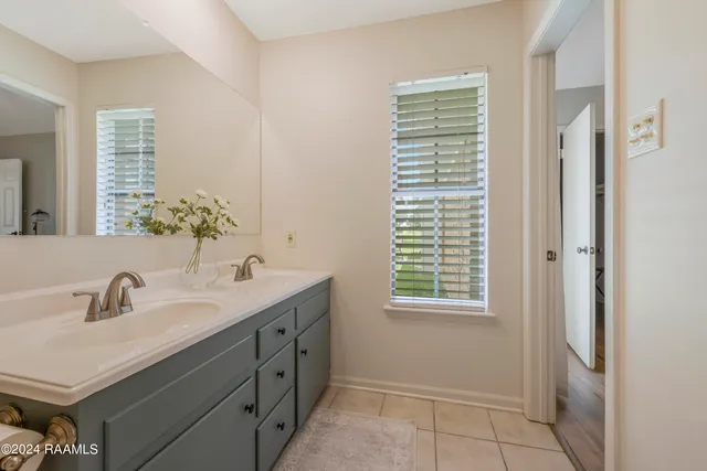 $3,000 | 102 Steeple Chase Drive, Lafayette, LA 70506