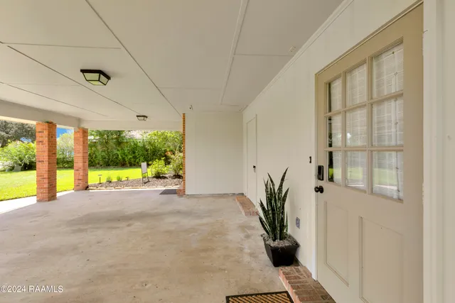 $3,000 | 102 Steeple Chase Drive, Lafayette, LA 70506