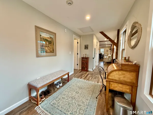 $2,200 | 4 Main Street South, Unit 2, Woodbury, CT 06798