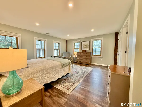 $2,200 | 4 Main Street South, Unit 2, Woodbury, CT 06798