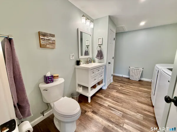 $2,200 | 4 Main Street South, Unit 2, Woodbury, CT 06798