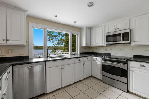 $849,000 | 34 Featherbed Lane, Brewster, MA 02631