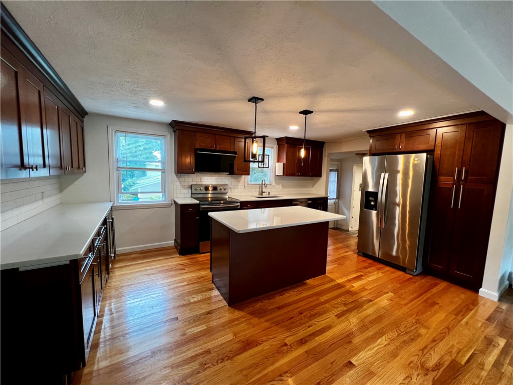 426 Arnold Road Coventry, RI 02816 - Photo 7 of 30