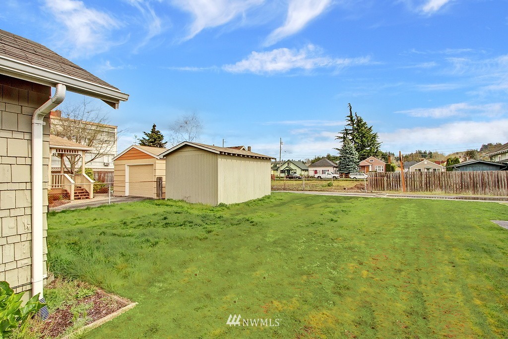 238 Wells Avenue North Renton, WA 98057 - Photo 12 of 13 Gallery Image 12