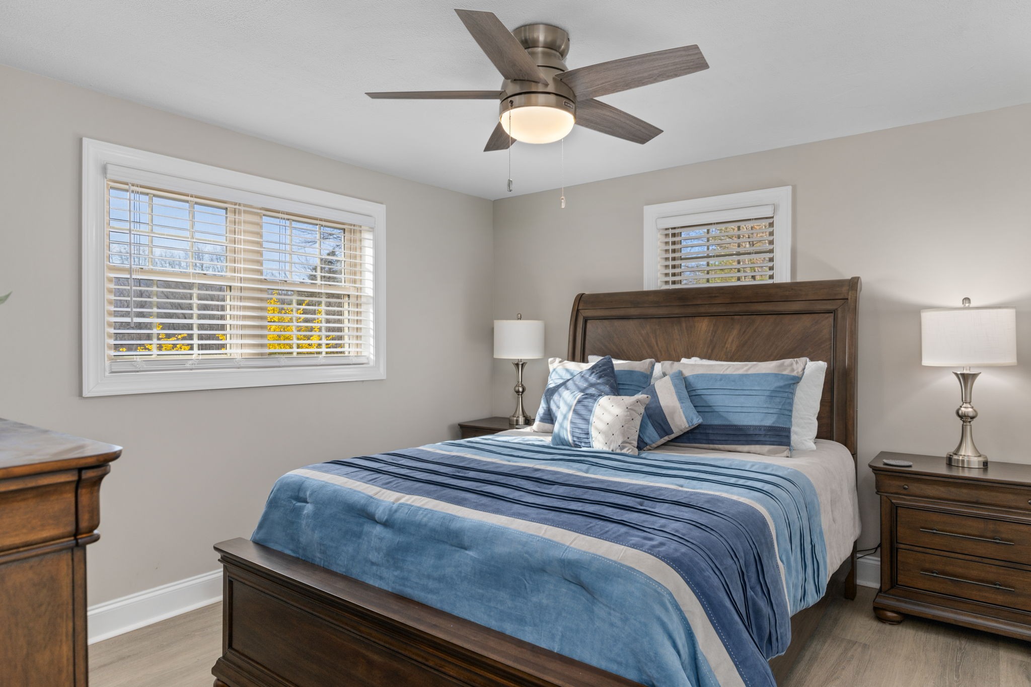 5685 County Road 14 Waterloo, AL 35677 - Photo 11 of 26 a bedroom with a large bed and a window