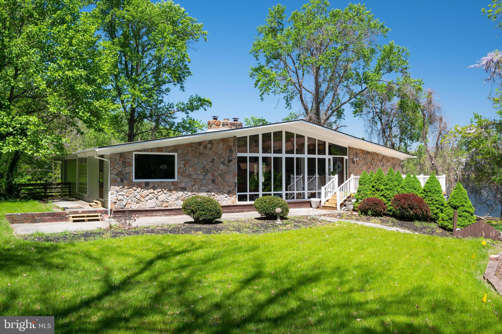 4 Springhill Road Mantua, NJ 08051 - Photo 3 of 43