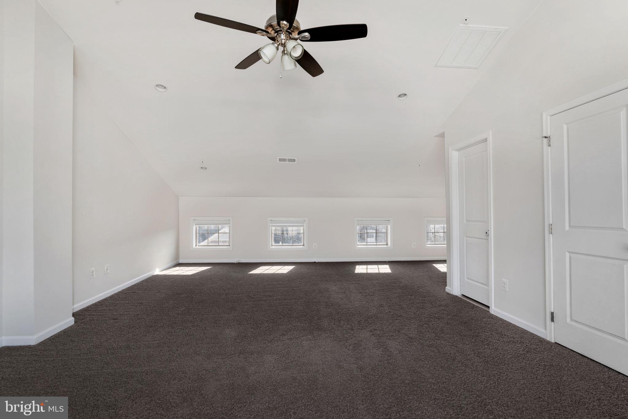 22605 Naugatuck Square Ashburn, VA 20148 - Photo 17 of 32 4th Level Loft With Half Bath