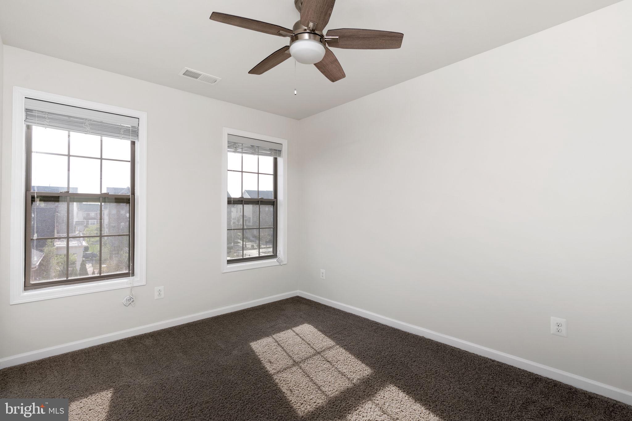 22605 Naugatuck Square Ashburn, VA 20148 - Photo 19 of 32 Bedroom #3