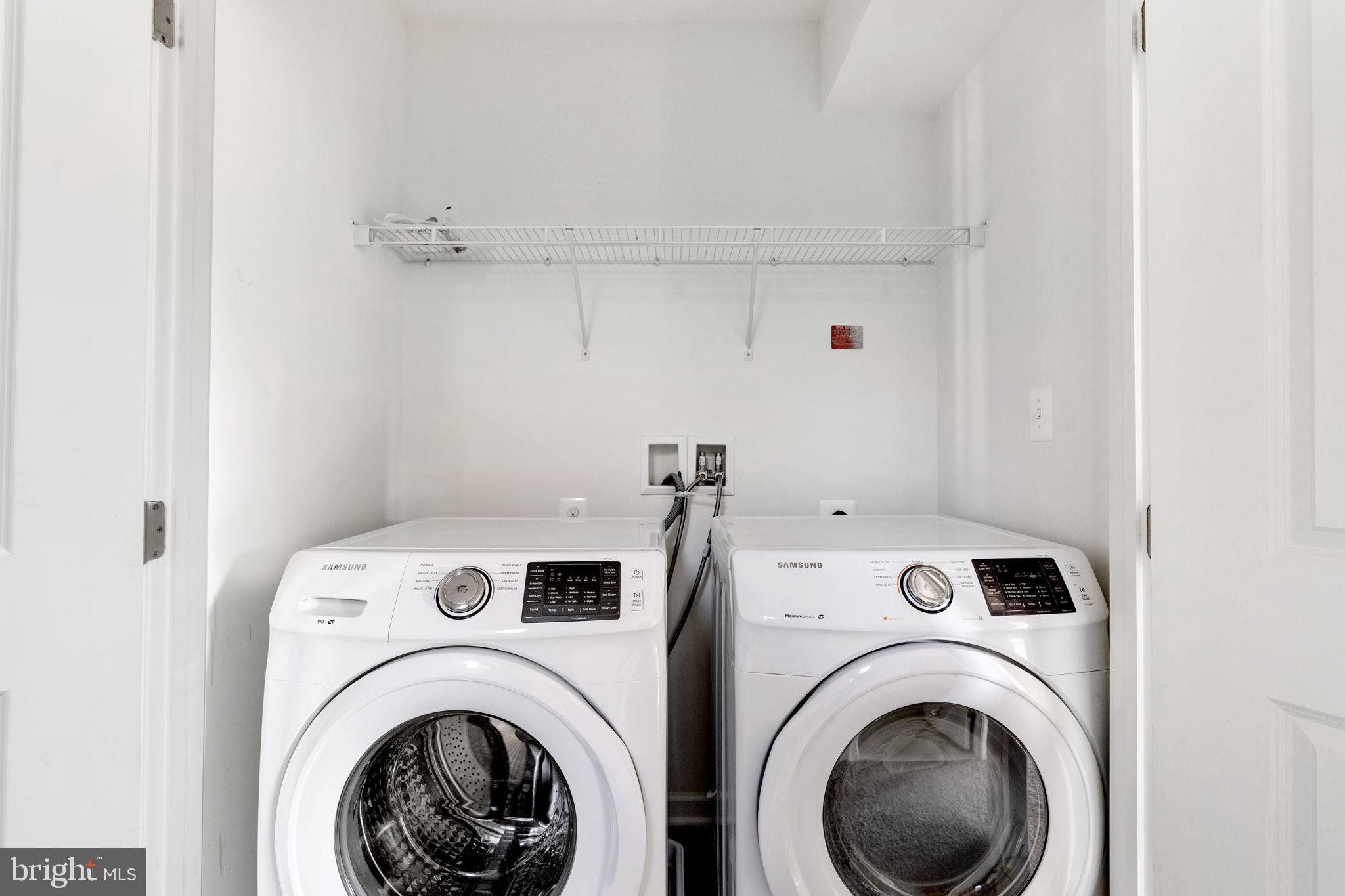 22605 Naugatuck Square Ashburn, VA 20148 - Photo 23 of 32 W/D on Primary Suite Level