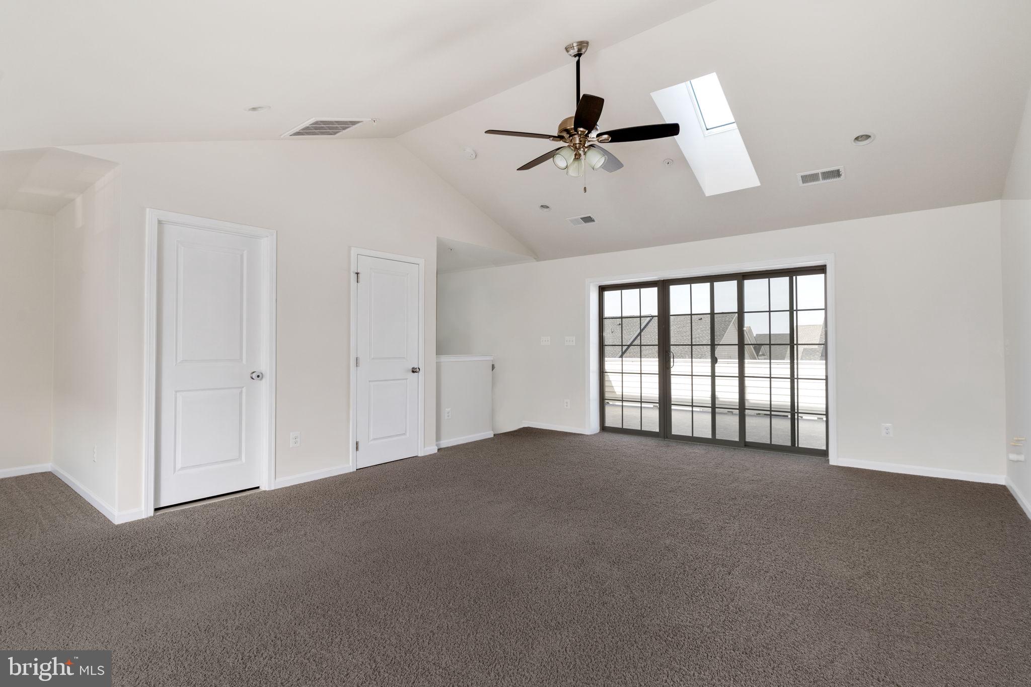 22605 Naugatuck Square Ashburn, VA 20148 - Photo 24 of 32 4th Level Loft with Terrace