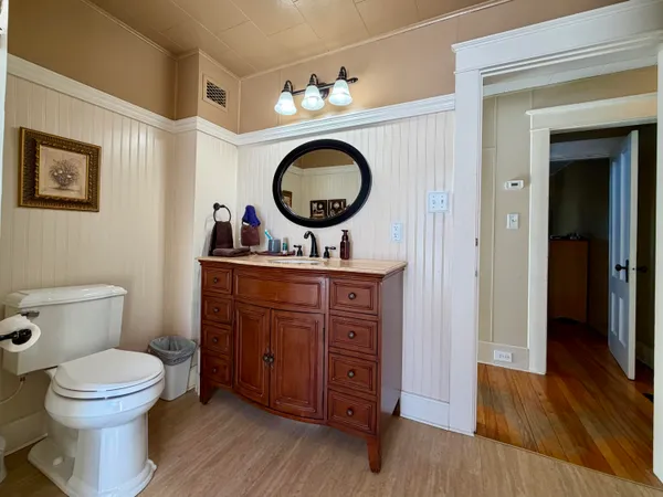 $184,900 | 136 Fraser Avenue, Madawaska, ME 04756
