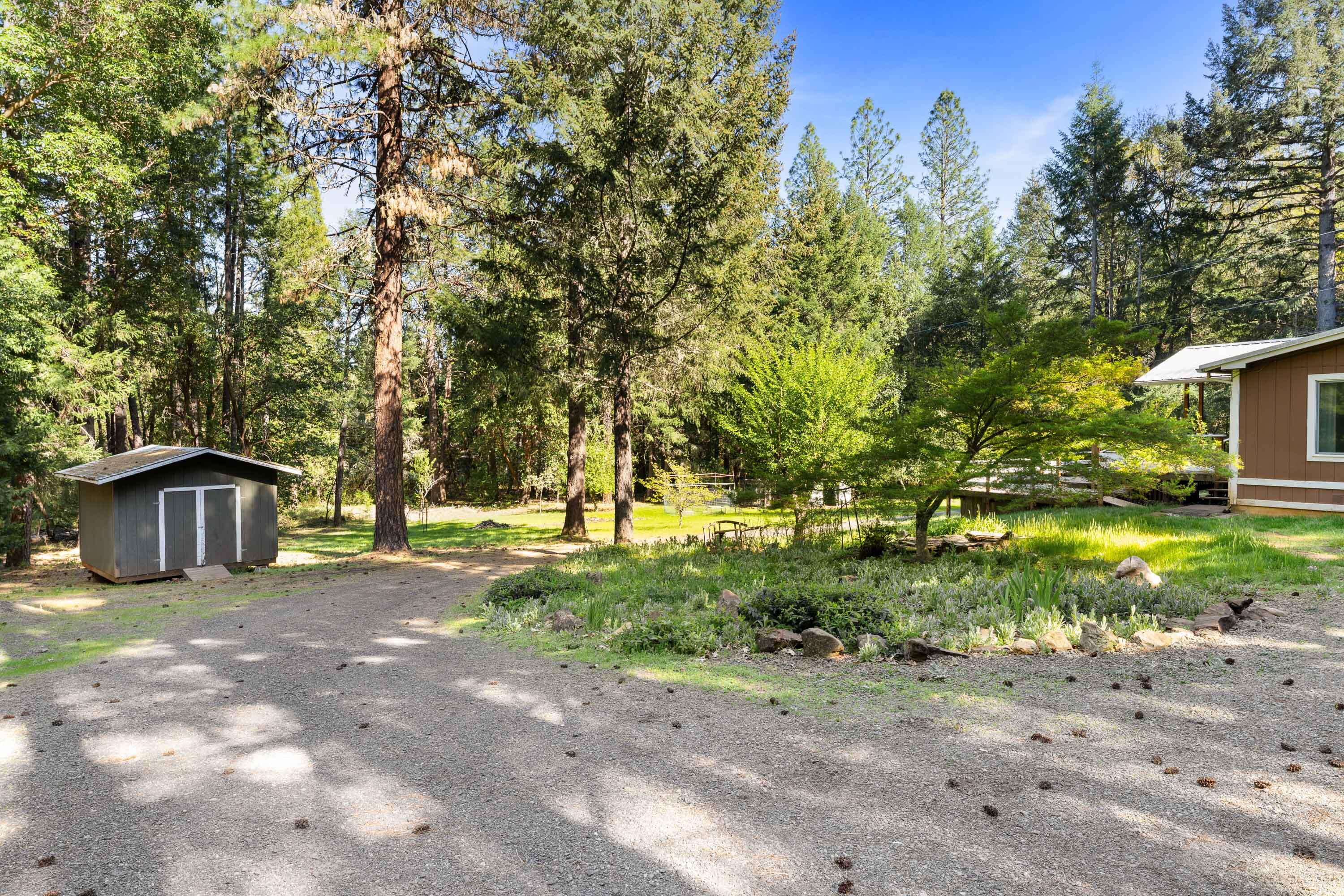 332 Bull Creek Road Grants Pass, OR 97527 - Photo 44 of 46 Gallery Image 44