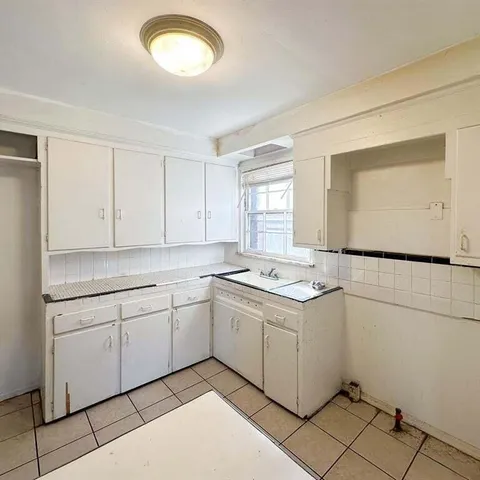 $64,900 | 14188 Collingham Drive, Detroit, MI 48205