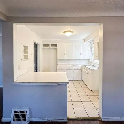 $64,900 | 14188 Collingham Drive, Detroit, MI 48205