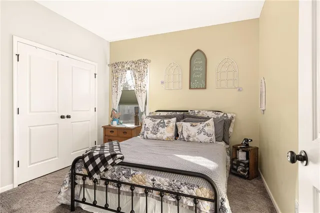 $324,950 | 3201 Sheffield Lane, St. Joseph, MO 64506