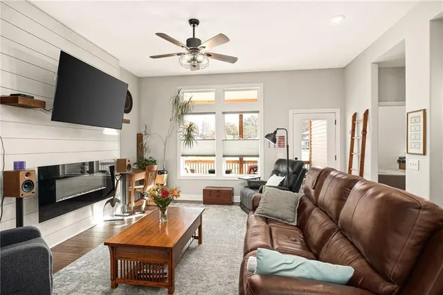 $324,950 | 3201 Sheffield Lane, St. Joseph, MO 64506