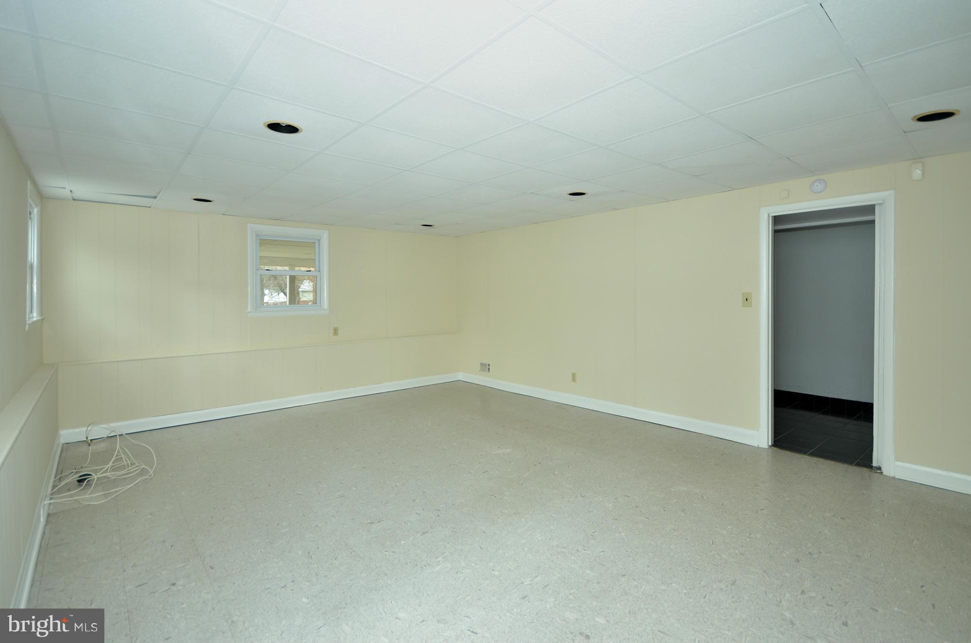 207 Felton Road Lutherville-Timonium, MD 21093 - Photo 14 of 30 With Walk-out to deck