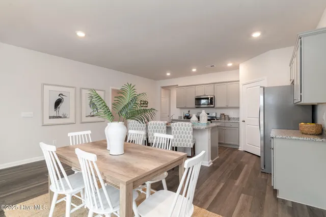 $324,770 | 743 New Hvn Lane Southwest, Supply, NC 28462