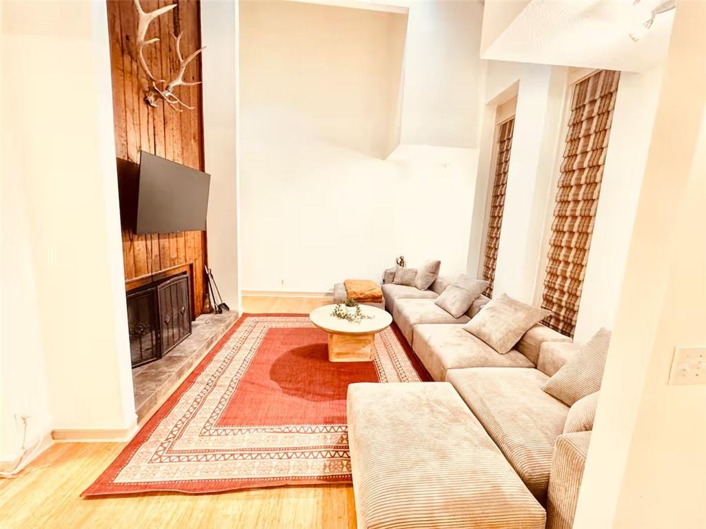 175 River Ct Parkway Atlanta, GA 30328 - Photo 38 of 50 a view of living room with furniture and a rug