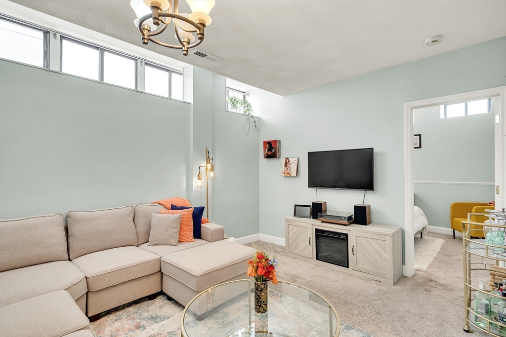 356-358 Main Street, Unit 1 Boston, MA 02129 - Photo 3 of 38