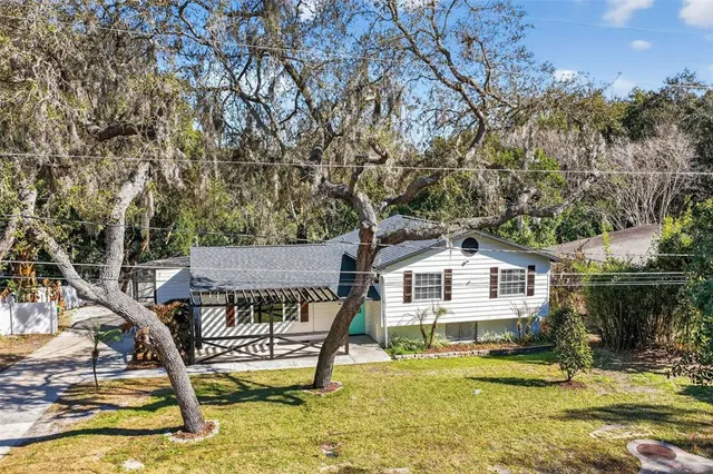 $575,000 | 1824 Crestview Drive, Mount Dora, FL 32757