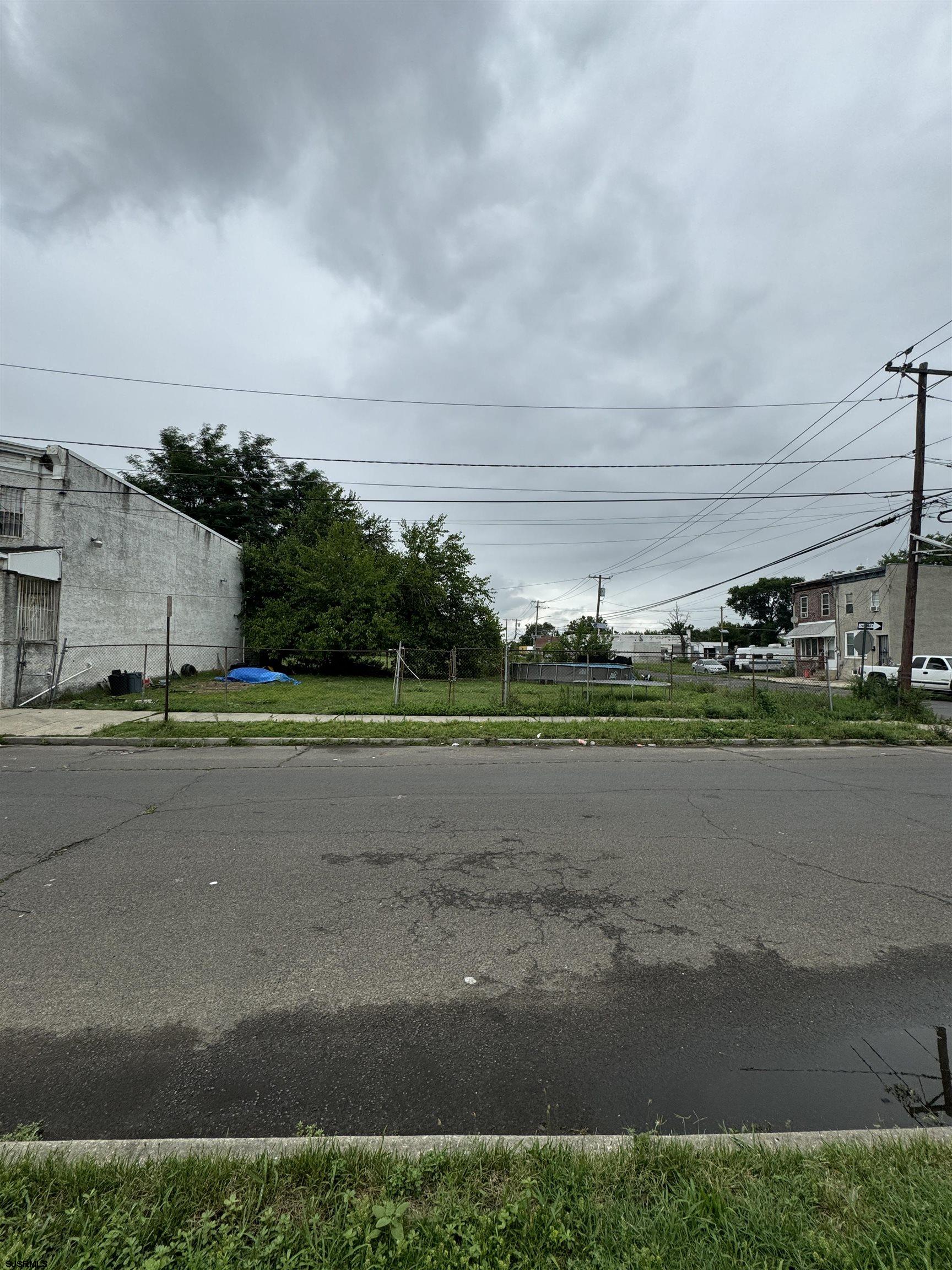 695 Fairview Street Camden, NJ 08104 - Photo 12 of 17