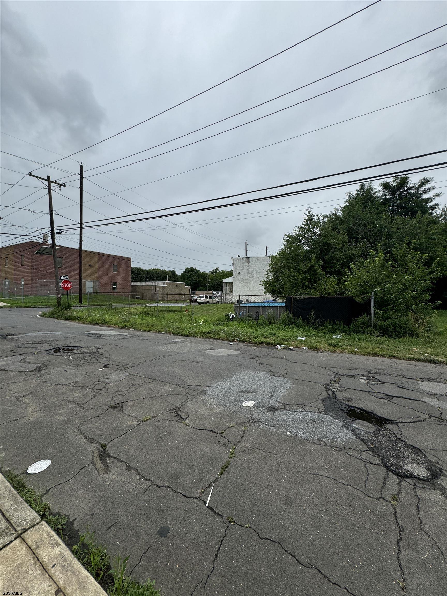 695 Fairview Street Camden, NJ 08104 - Photo 5 of 17