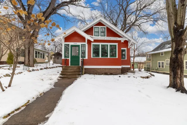 $580,000 | 1464 Chelmsford Street, St. Paul, MN 55108