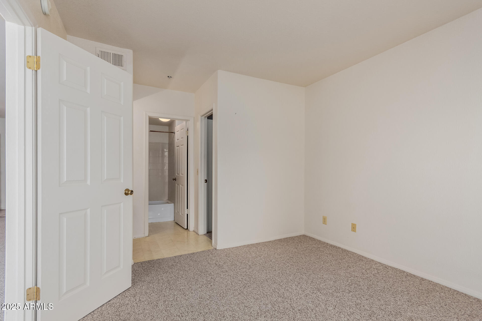 1825 West Ray Road, Unit 2070 Chandler, AZ 85224 - Photo 14 of 51 a view of an empty room