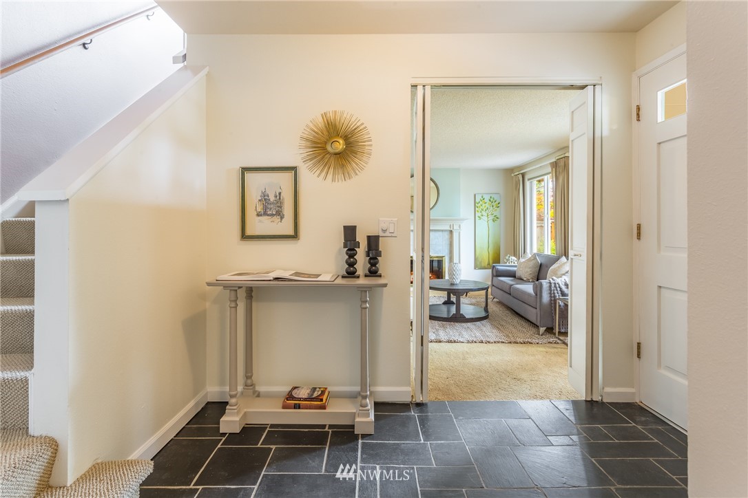 14409 Southeast 169th Street Renton, WA 98058 - Photo 5 of 23 Gallery Image 5