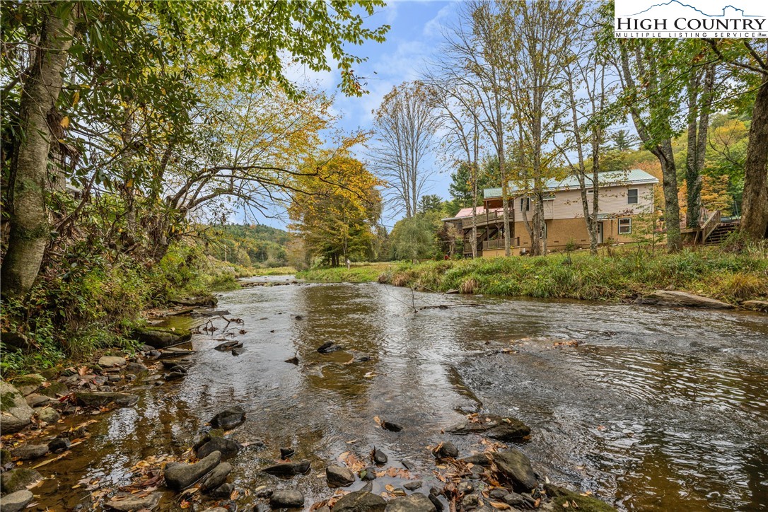 292 River Road Newland, NC 28657 - Photo 13 of 25 Gallery Image 13
