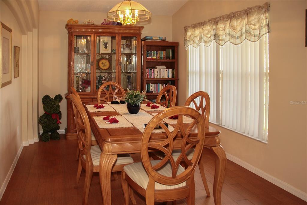 2643 Oneida Loop Kissimmee, FL 34747 - Photo 13 of 93 Gallery Image 13