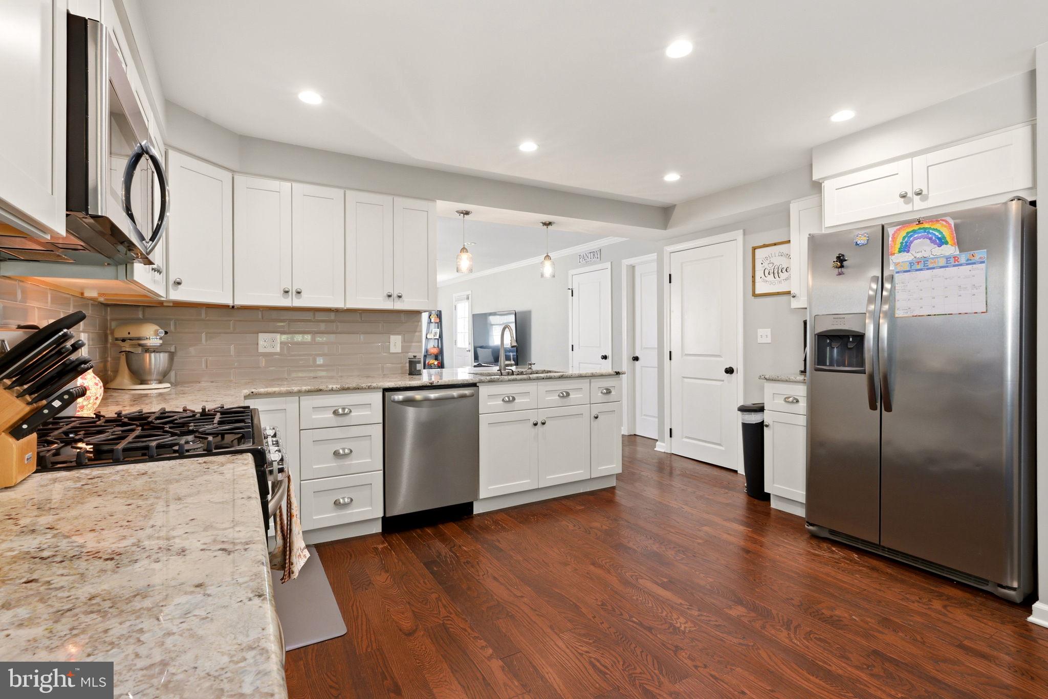 213 North Forklanding Road Maple Shade, NJ 08052 - Photo 6 of 21 Gallery Image 6