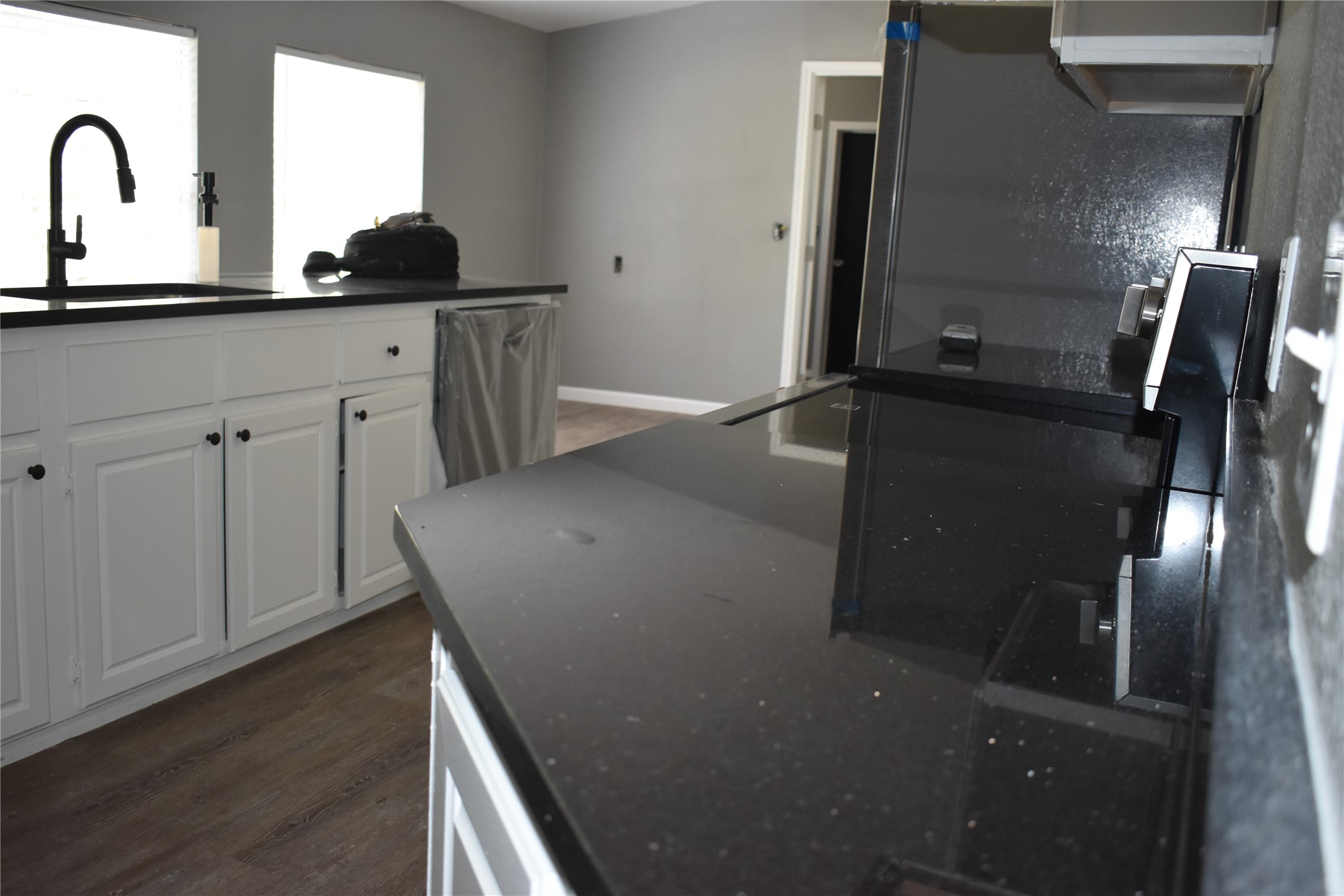 25 Wood Glen Trinity, TX 75862 - Photo 12 of 25 Lots of counter space!