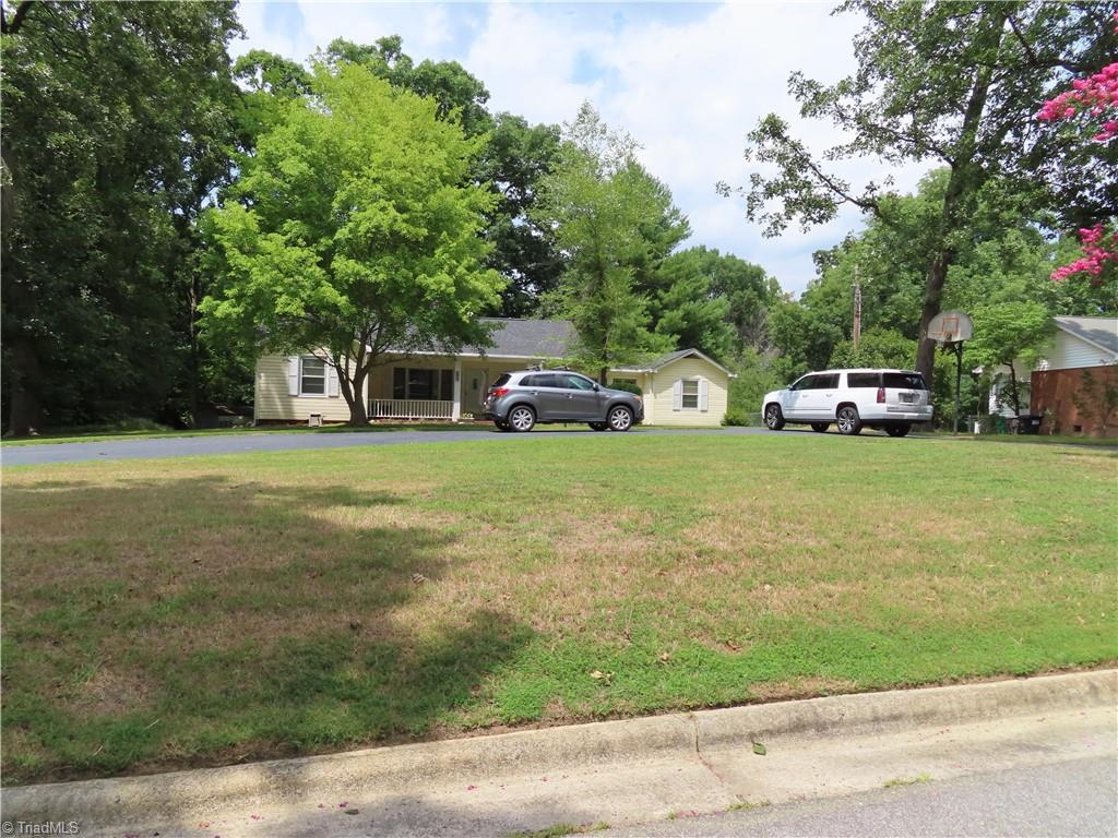 1510 Coventry Road High Point, NC 27262 - Photo 3 of 20 Gallery Image 3