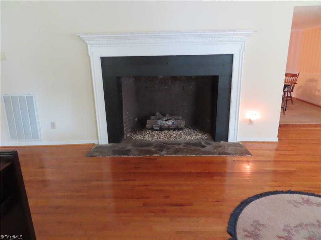 1510 Coventry Road High Point, NC 27262 - Photo 8 of 20 Gallery Image 8