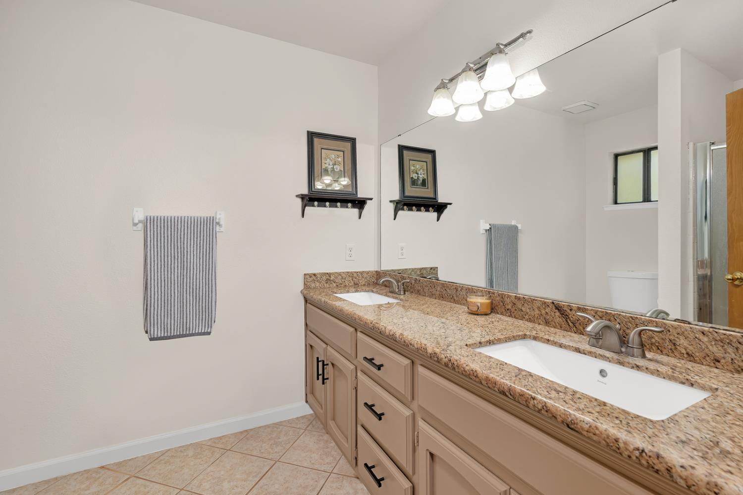 1220 Diamond Way Madera, CA 93637 - Photo 24 of 31 Gallery Image 24