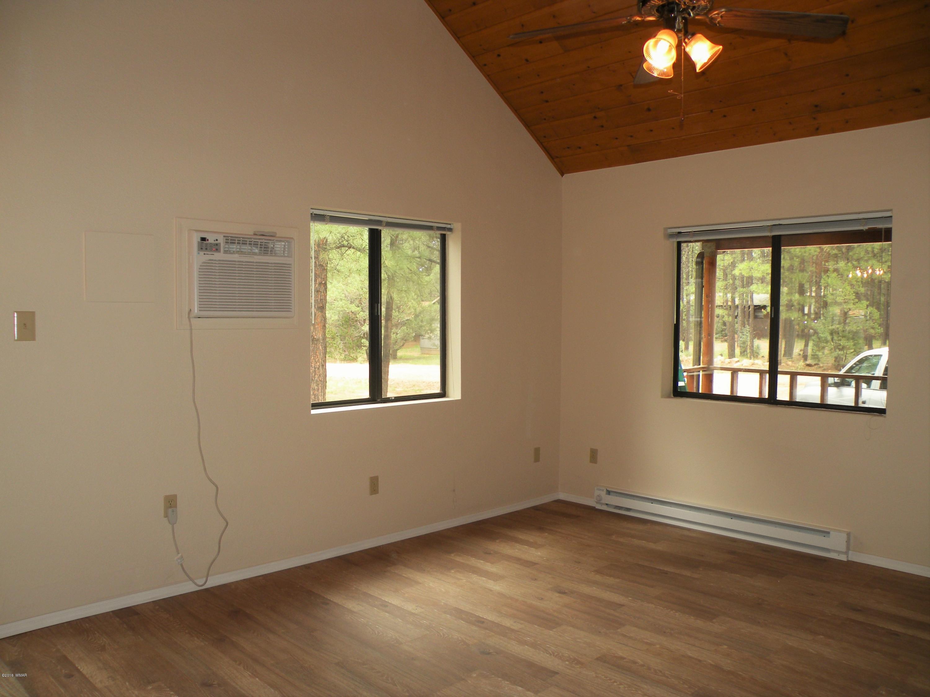 2886 Belle Road Overgaard, AZ 85933 - Photo 13 of 20