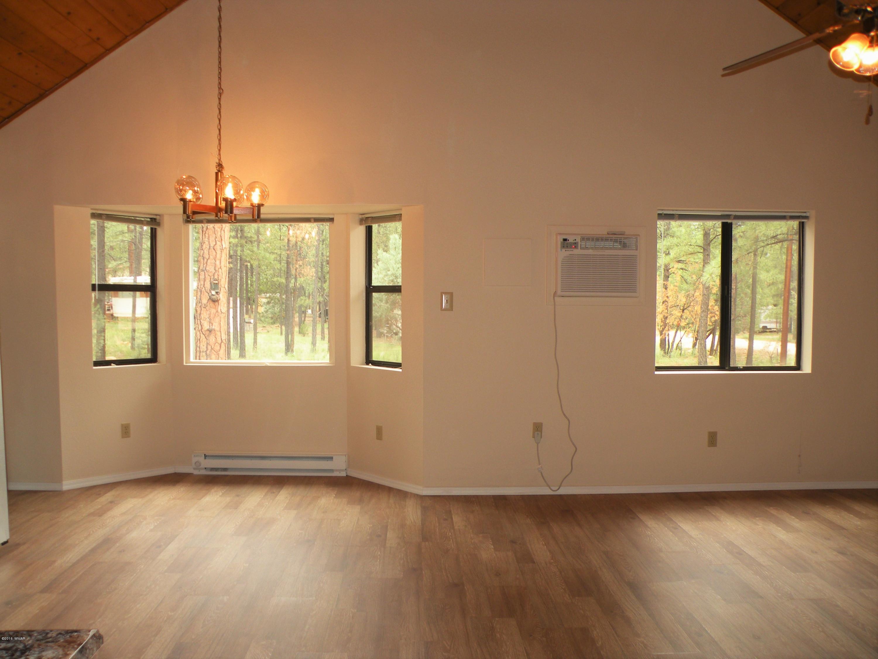 2886 Belle Road Overgaard, AZ 85933 - Photo 5 of 20