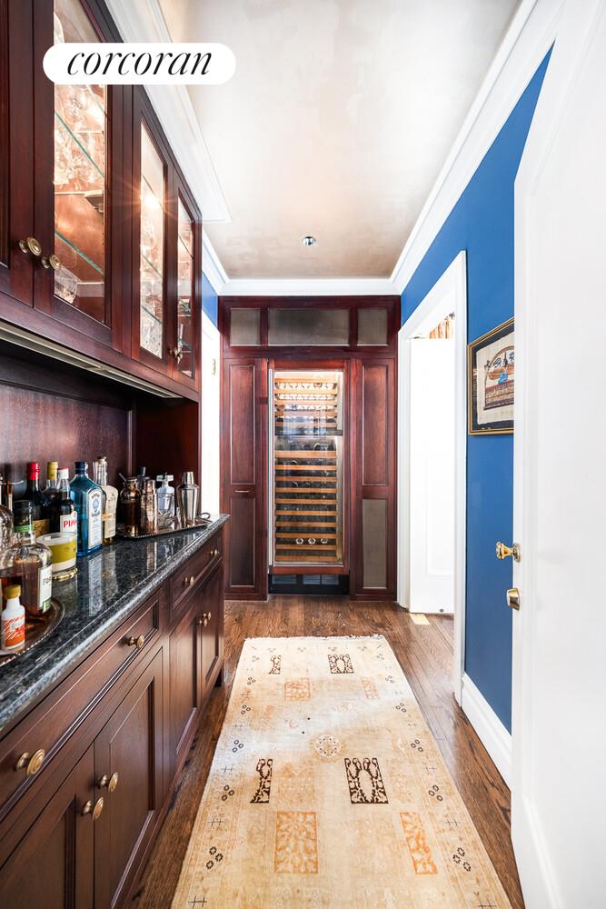 875 Park Avenue, Unit 8D9D Manhattan, NY 10075 - Photo 8 of 26 a view of a hallway with a large window