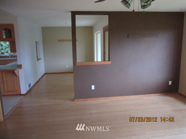 22005 Old Owen Road Monroe, WA 98272 - Photo 5 of 11 a view of an empty room