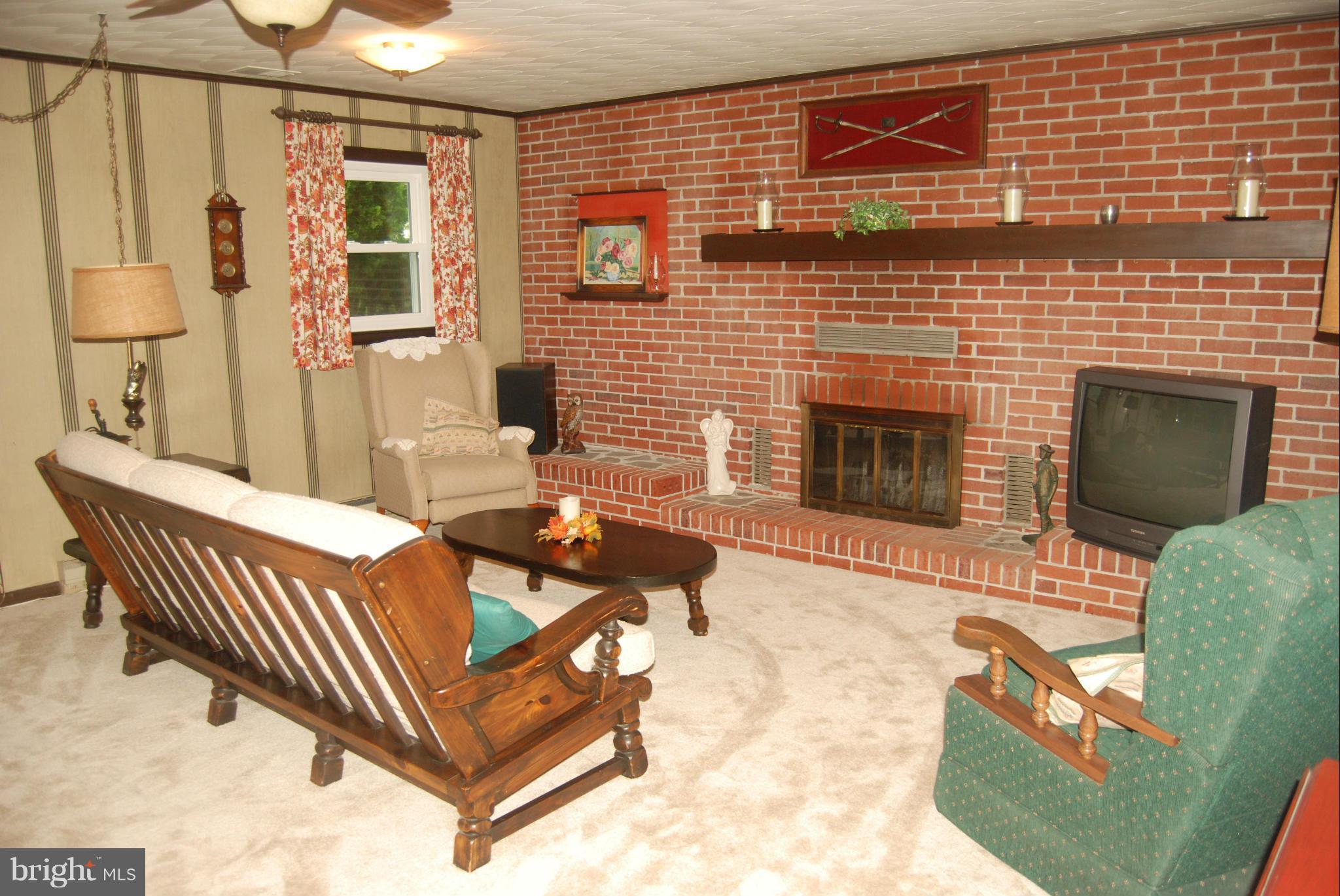 8356 WB&A Road Severn, MD 21144 - Photo 10 of 25 Family Room