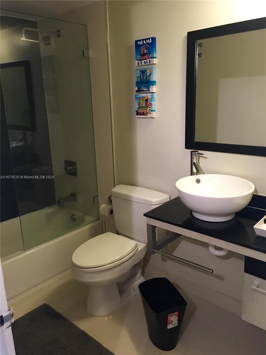 5161 Collins Avenue, Unit 801 Miami Beach, FL 33140 - Photo 16 of 20